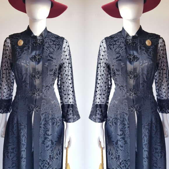 Large Vintage Oriental Vest ✨ - Picture 3 of 13